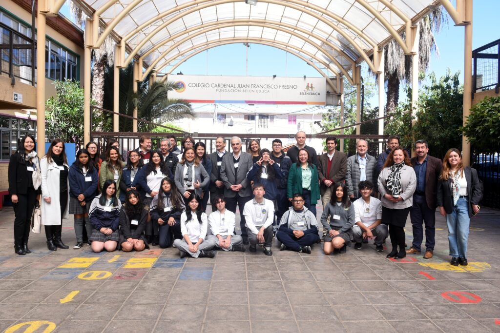 ejecutivos-de-empresas-copec-y-filiales-en-colegio-de-juan-fresno-de-puente-alto