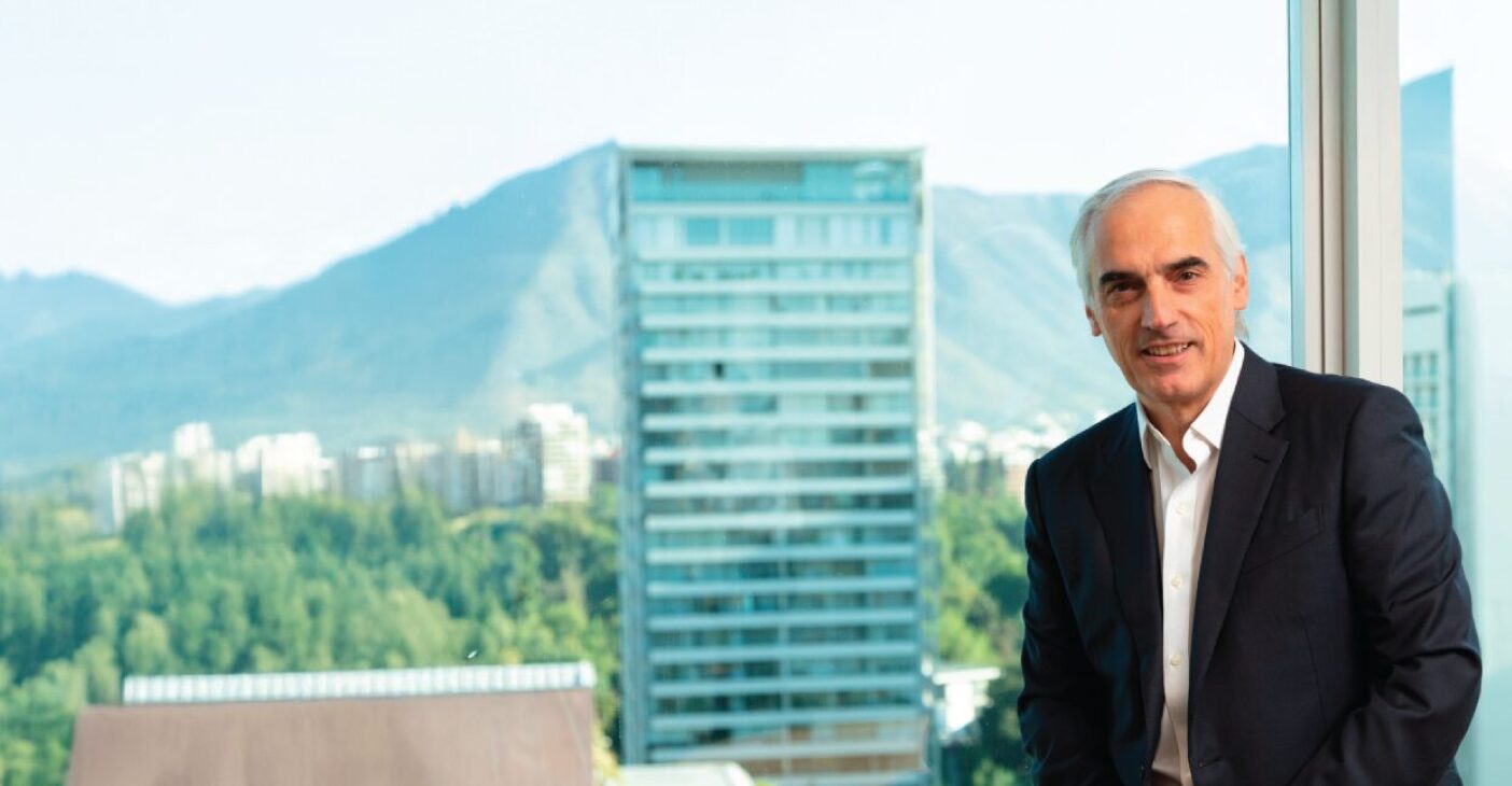 Pensar distinto, pensar futuro. Por Eduardo Navarro 